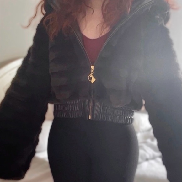 Vintage Y2K Baby Phat Dark Brown & Gold Fur Cropped Teddy with Bell Sleeves! - Picture 6 of 9